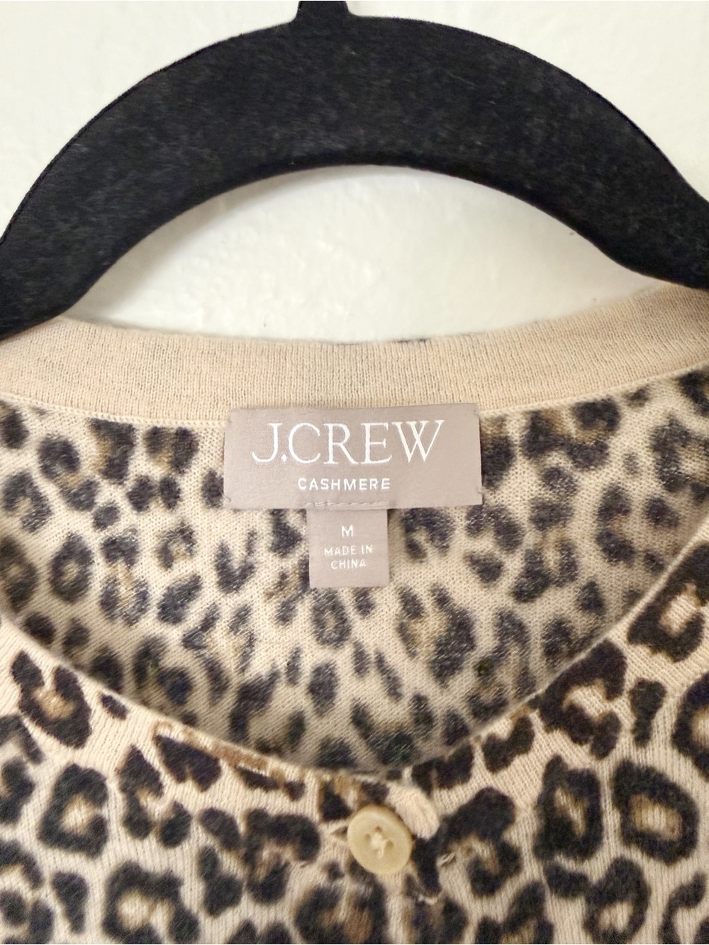 J. Crew Featherweight Cashmere Shrunken Cardigan Sz M - Picture 4 of 7